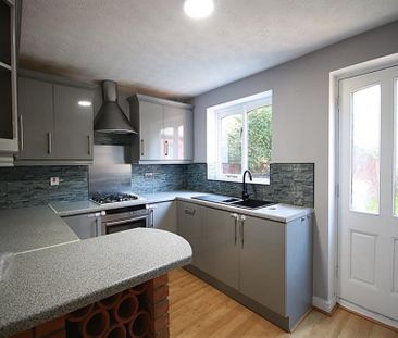 5 Bedroom Detached To Let - Photo 5