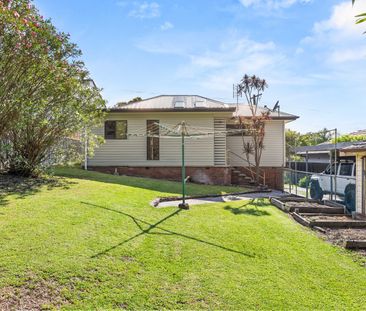 32 Granada Avenue, Macquarie Hills NSW 2285 - House For Rent | Domain - Photo 3