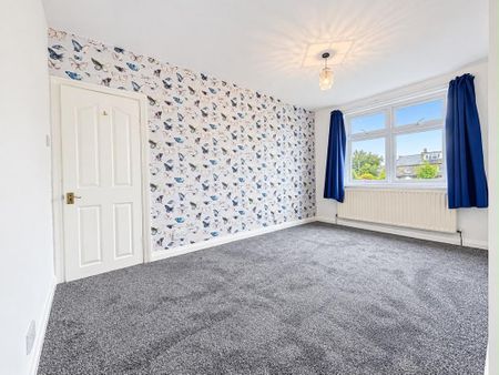 3 bedroom semi-detached house to rent - Photo 2