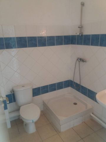 Location Appartement 39m² 2 pièces Fort de france - Photo 4