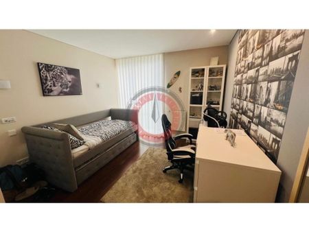 3 room luxury Apartment for rent in Vila Nova de Gaia, Portugal - Photo 2