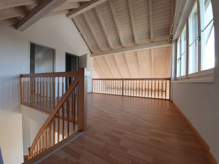 4.5-Zimmer-Maisonette-Wohnung über 2 Stöcke mit Cheminée! - Foto 2