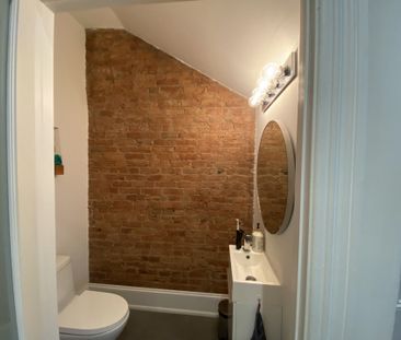 For Lease - 180 Market Street, Hamilton, Ontario - Photo 4