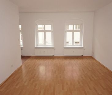 Willkommen in Pirna - Helle 2-Zimmerwohnung mitten im Zentrum zu ve... - Photo 2