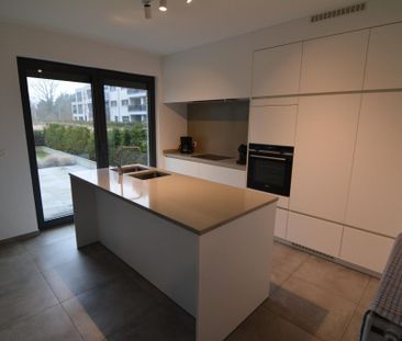 Ruim hedendaags gelijkvloers appartement in het centrum van Lier - Photo 1