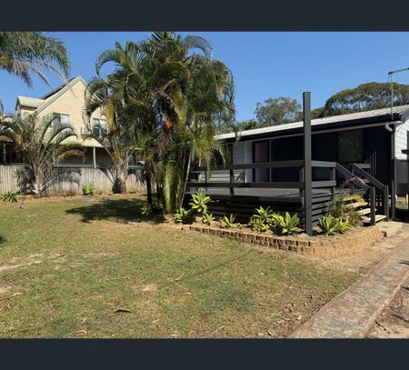 10 Topaz Street, Russell Island, Qld 4184 - Photo 5