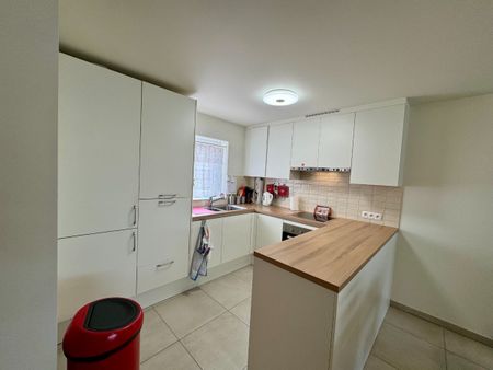 Recent modern appartement in hartje Overijse - Photo 2