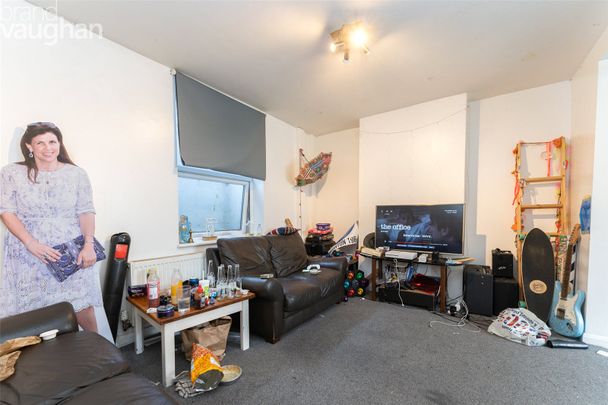 5 bedroom house to rent - Photo 1