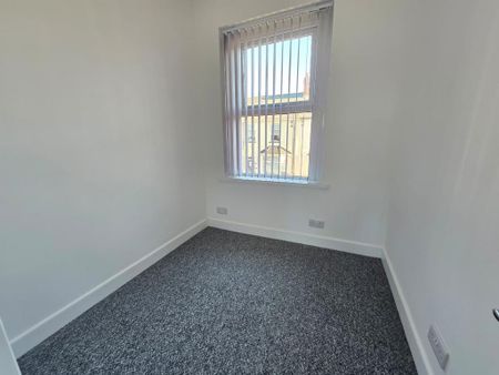 4 bedroom house to rent - Photo 3