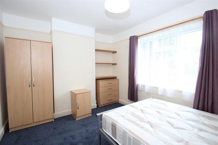 4 bedroom house to rent - Photo 3