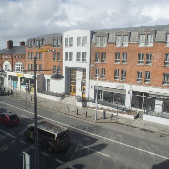 1-bedroom apartment for rent in Docklands South, Dublin - Photo 1