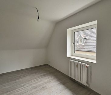 sanierte 2,5-Zimmer-Dachgeschosswohnung in ruhiger Lage - Foto 6