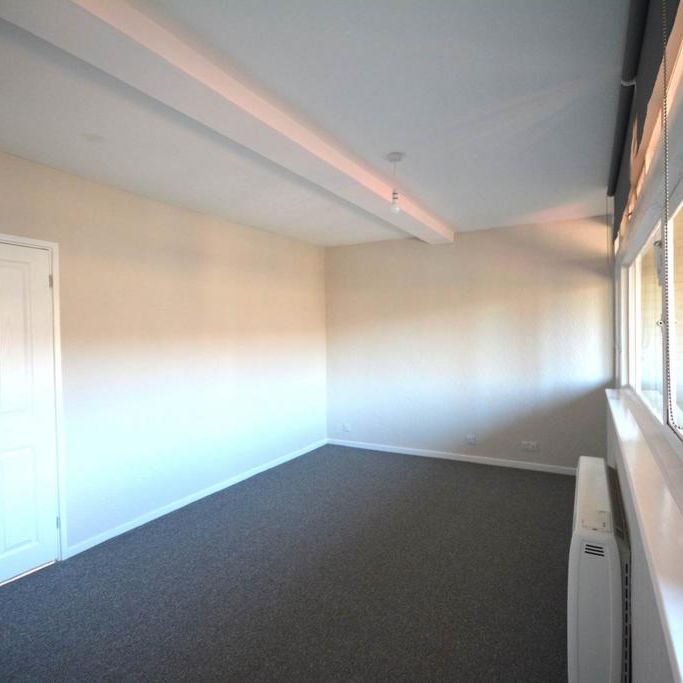 2 bedroom maisonette to rent - Photo 1