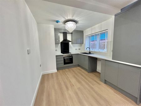 Allen Street, Hucknall, NOTTINGHAM - Photo 5