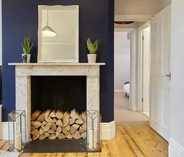 2 Bed Flat, London, SE21 - Photo 1