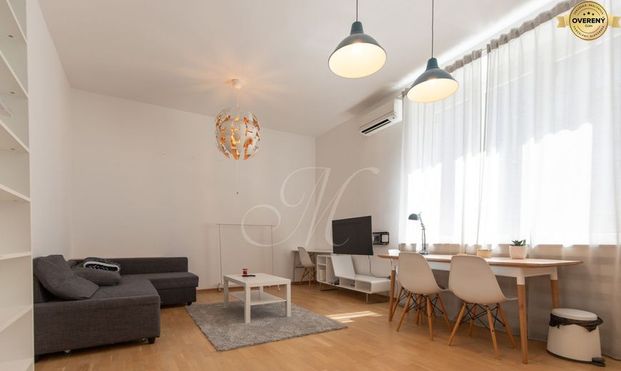 METROPOLITAN │Dizajnový 2i byt v centre, Staré Mesto - Fotografia 1
