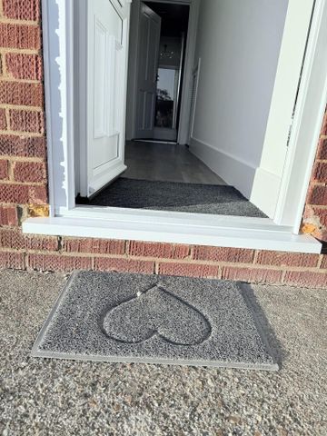 1 bedroom ground floor flat to rent - Photo 2