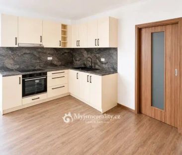 Pronájem bytu s garážovým stáním 1+1, 41 m - Фото 6