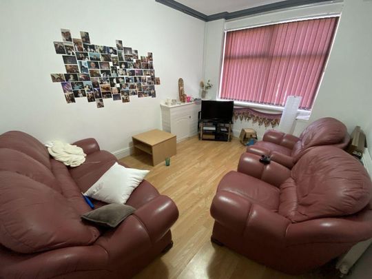 5 bedroom terraced house to rent - Photo 1
