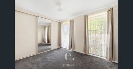 Bright, Spacious & Ready for Your Family! - Photo 2