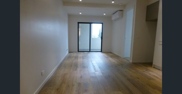 VIBRANT 2 BEDROOM GEM! - Photo 1