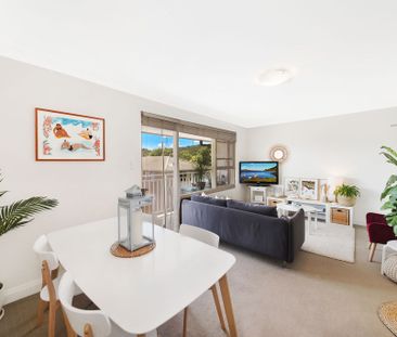 Top Level apartment next to Balmoral Beach - Photo 1