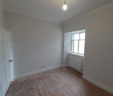 2 bedroom bungalow to rent - Photo 2