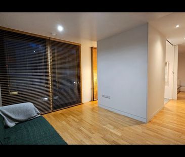 1 Bed Flat, Ellesmere Street, M15 - Photo 1