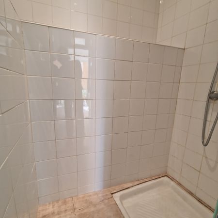La Motte, studio en rez-de-chaussée - Photo 5