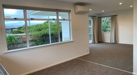 Three Beds in Taradale - Be in quick!! - Photo 3