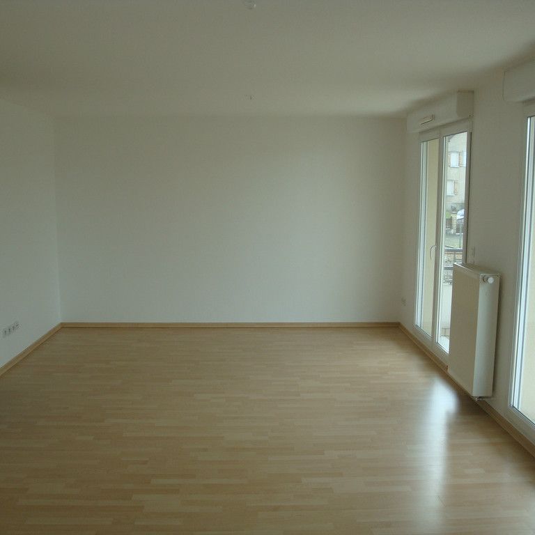 APPARTEMENT - 78 m2 - 3 pièces rue de Gerbevilliers à SARREGUEMINES 57200 - Photo 1