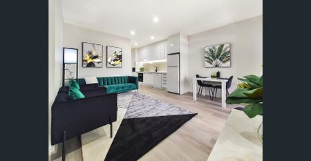 Modern Comfort and Convenience in the Heart of Reservoir - Photo 3