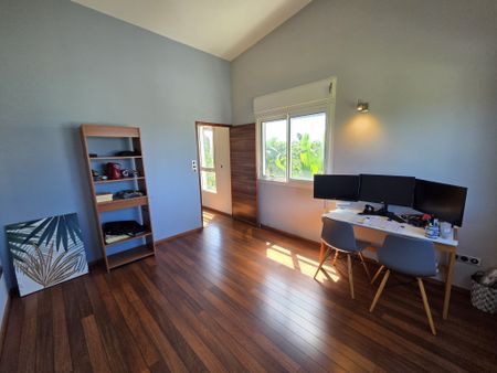 Location Maison 7 pièces 183m² ST ANDRE 97440 - Photo 2