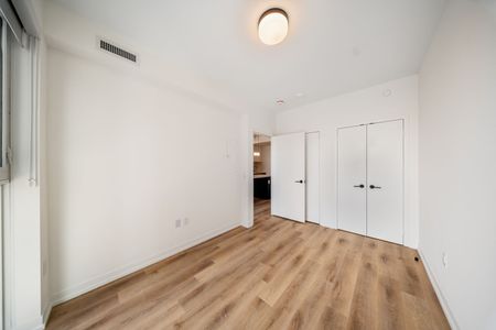 For Lease - 5 York Garden Way Unit# 701, Toronto, Ontario - Photo 4