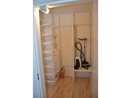 Parkallén, Täby - Foto 1