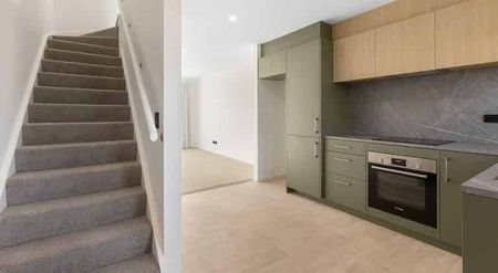 Modern 2 bedroom Townhouse! - Photo 3