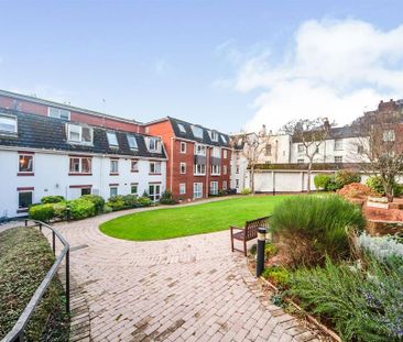 1 bedroom retirement property to rent - Photo 6