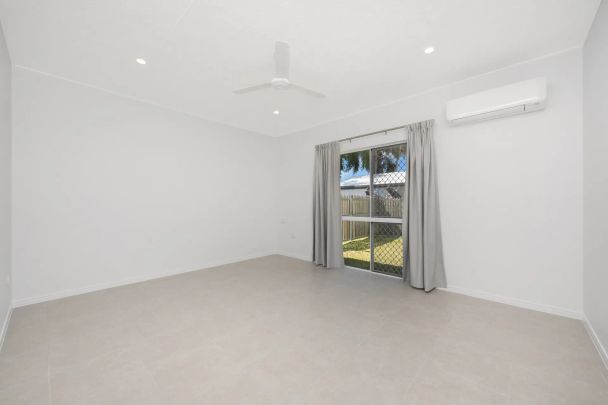 117 Hastings Street, Mount Louisa. - Photo 1