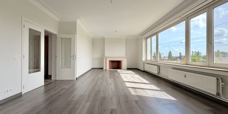 Jan Van Rijswijcklaan ∣ Mooi gerenoveerd appartement met 3 slaapkamers + P - Photo 3