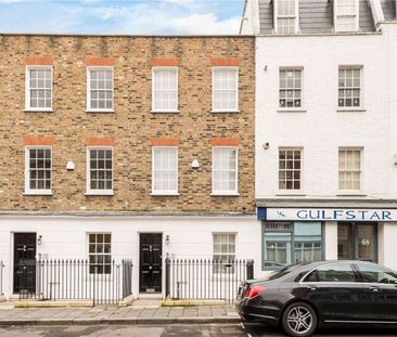 Completely modernised three bedroom townhouse moments from Marylebone - Photo 1