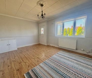 Dolphin Lane, Birmingham, B27 - Photo 3