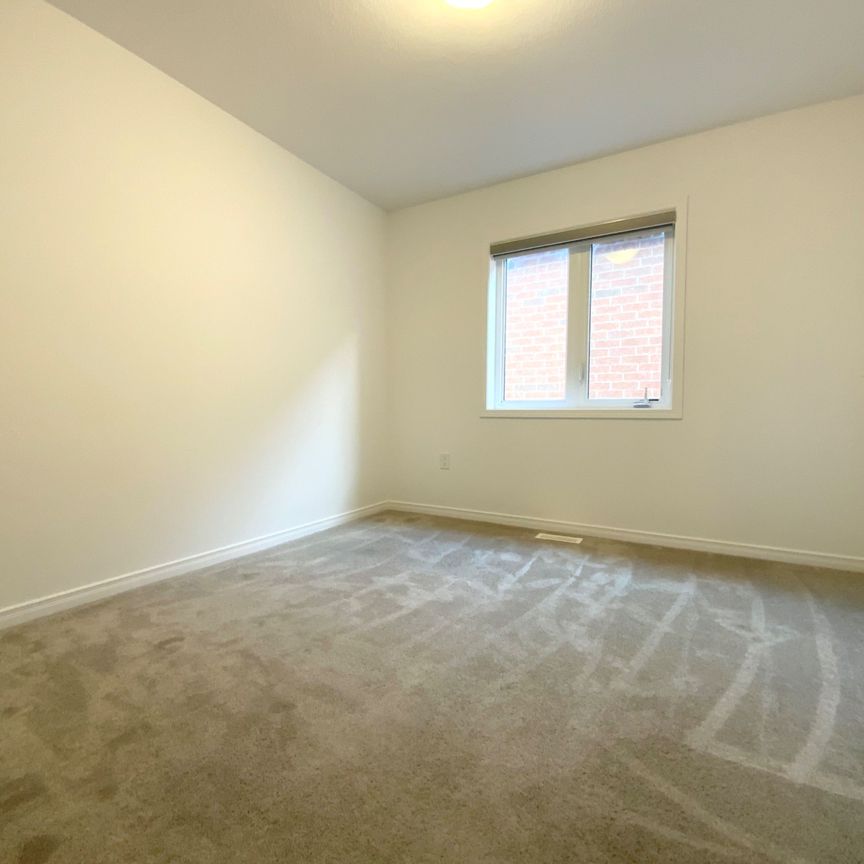 For Lease - 10 Beatty Avenue, Thorold, Ontario - Photo 1