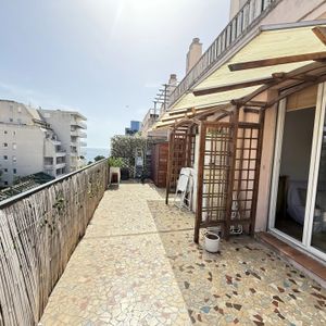 Location Appartement 2 pièces 59m² NICE 06000 - Photo 2