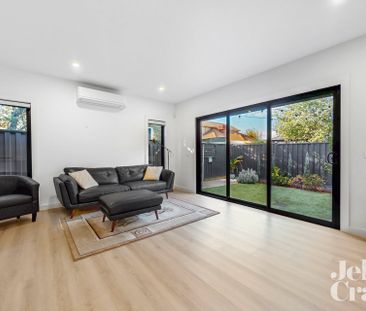 3/24 Sutherland Street, Hadfield - Photo 2
