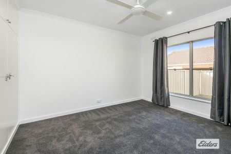 Renovated with plenty of modern conveniences - Photo 2