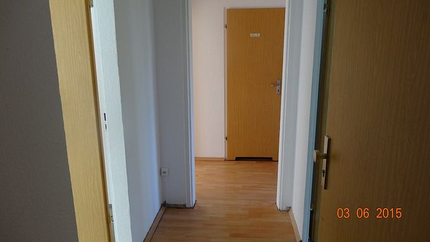 4-Raum-Wohnung mit saniertem Bad - Photo 1