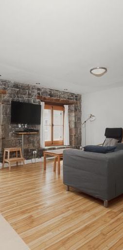 Loft entièrement meublé à louer Vieux-Québec juillet 2026 - Photo 1