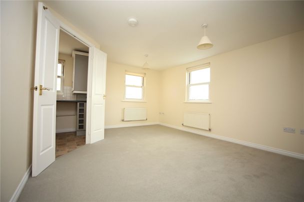Redmarley Road, - Photo 1