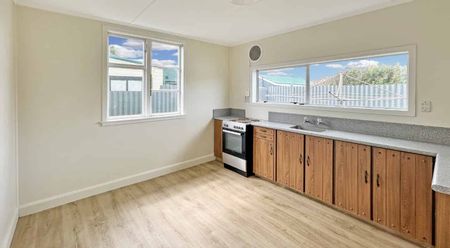 CASTLECLIFF - 3+ BEDROOMS - Photo 5