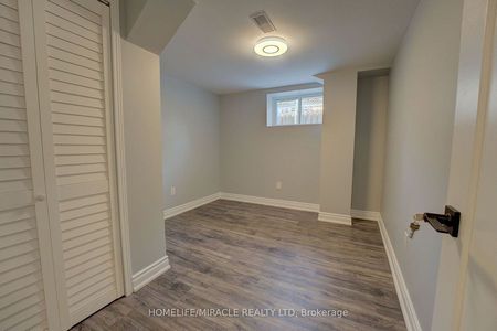 For Lease - 85 Silverstone Drive, Toronto, Ontario - Photo 3